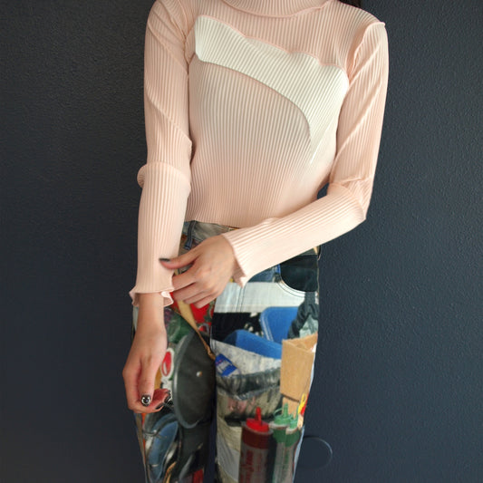 todo TINY WAVE TOP *LONG SLEEVE HIGH NECK GAL / SAKURA / ハイネックプリーツトップ