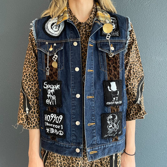 SLEEVELESS STUDS DENIM JACKET BIO WASH HO99O9 COLLABORATION / INDIGO / パッチワークデニムベスト