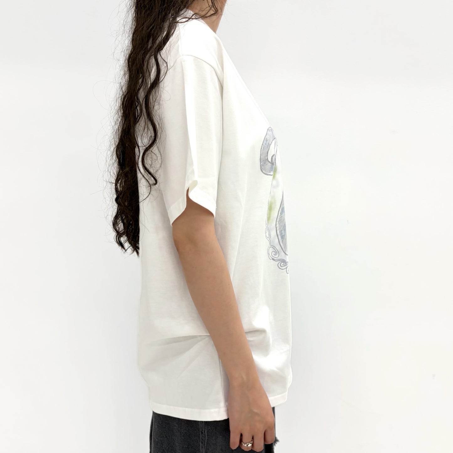 New Me Ruched Top / White / グラフィックプリントTシャツ