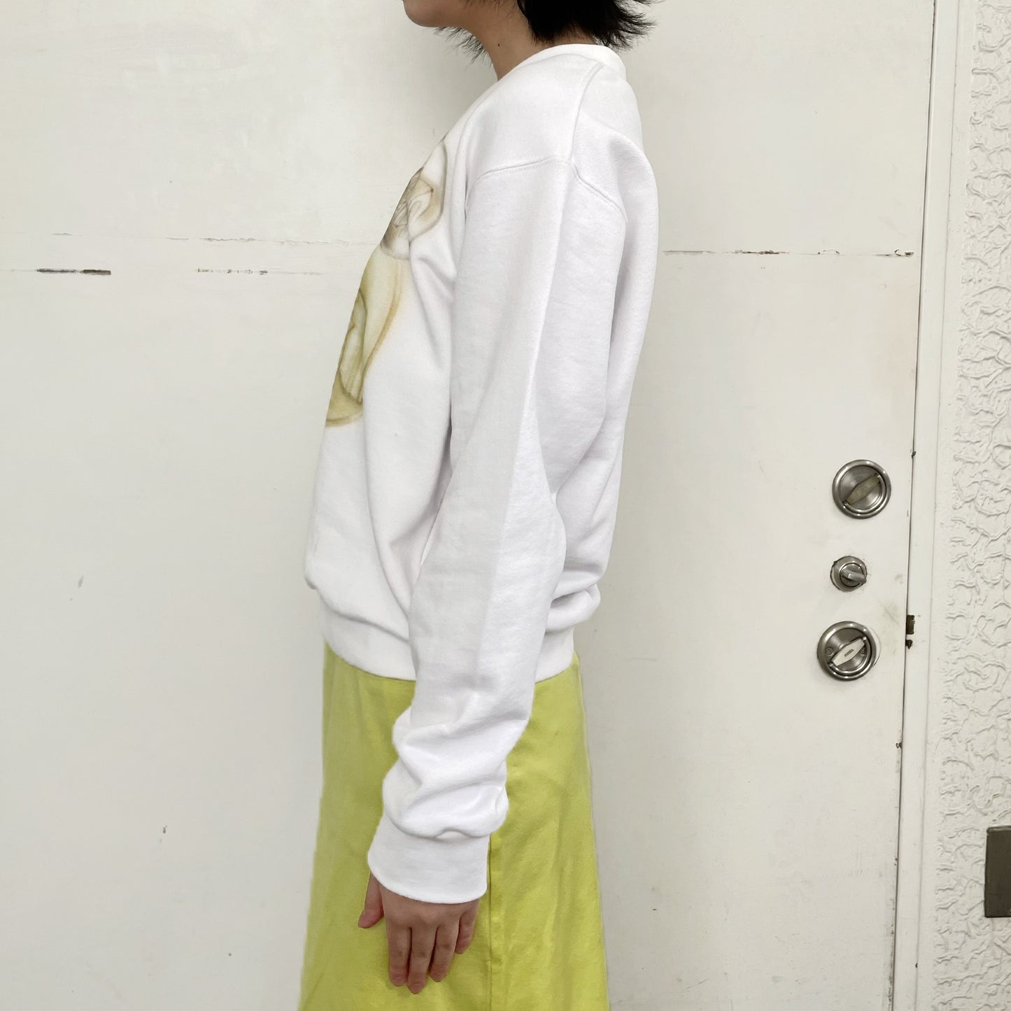 coin and ring print v neck sweat / white / プリントスウェット
