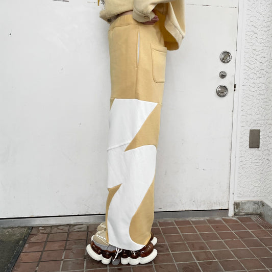 UNE UNE WIDE FLARE PANTS / YELLOW / ワイドフレアパンツ