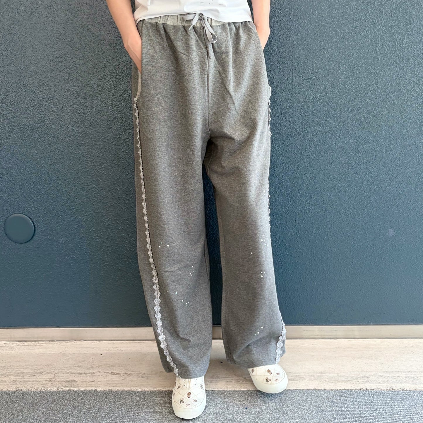 Lace Trim Hotfix SweatPants / Gray / レーストリムスウェットパンツ