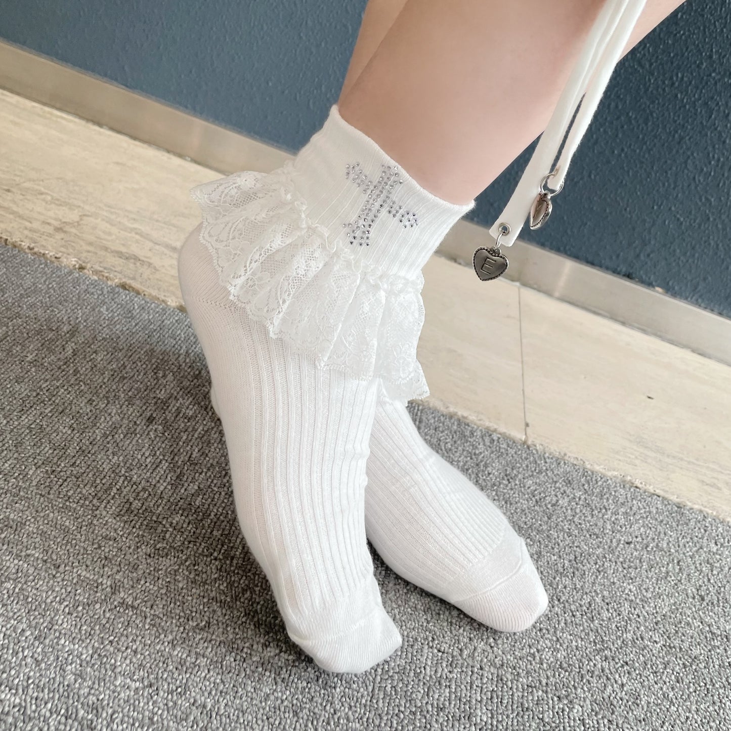 Line stone lace socks / White / レースソックス