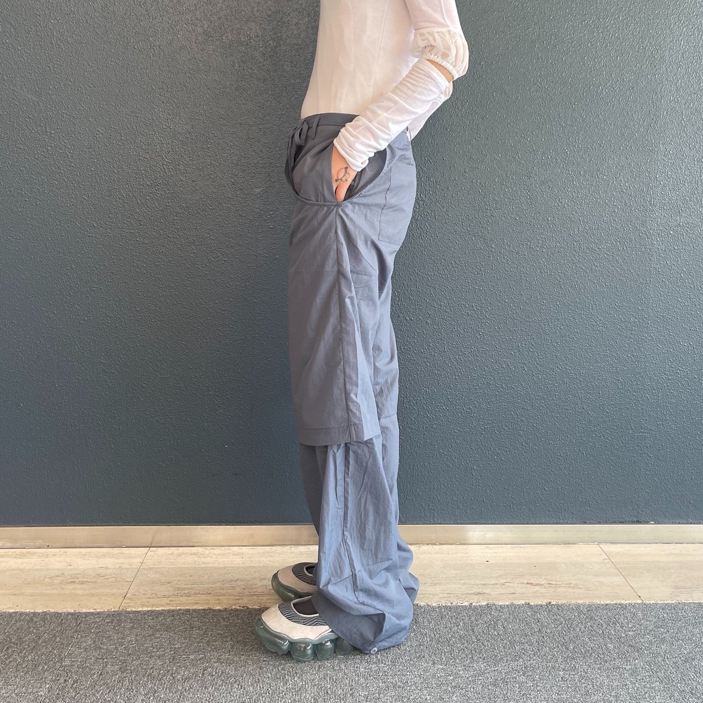 nylon flip layered pants / blue grey / ナイロンフリップレイヤードパンツ