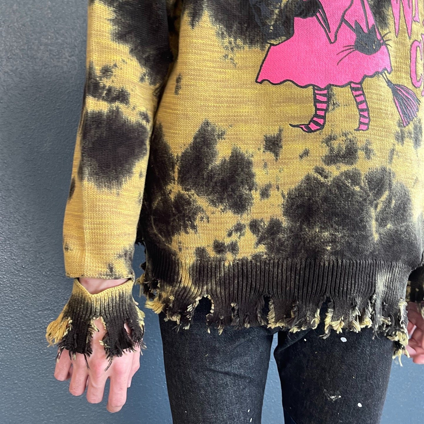 DESTROY PULLOVER KNIT THE LOVE WITCH PRINT / YELLOW / ダメージニット