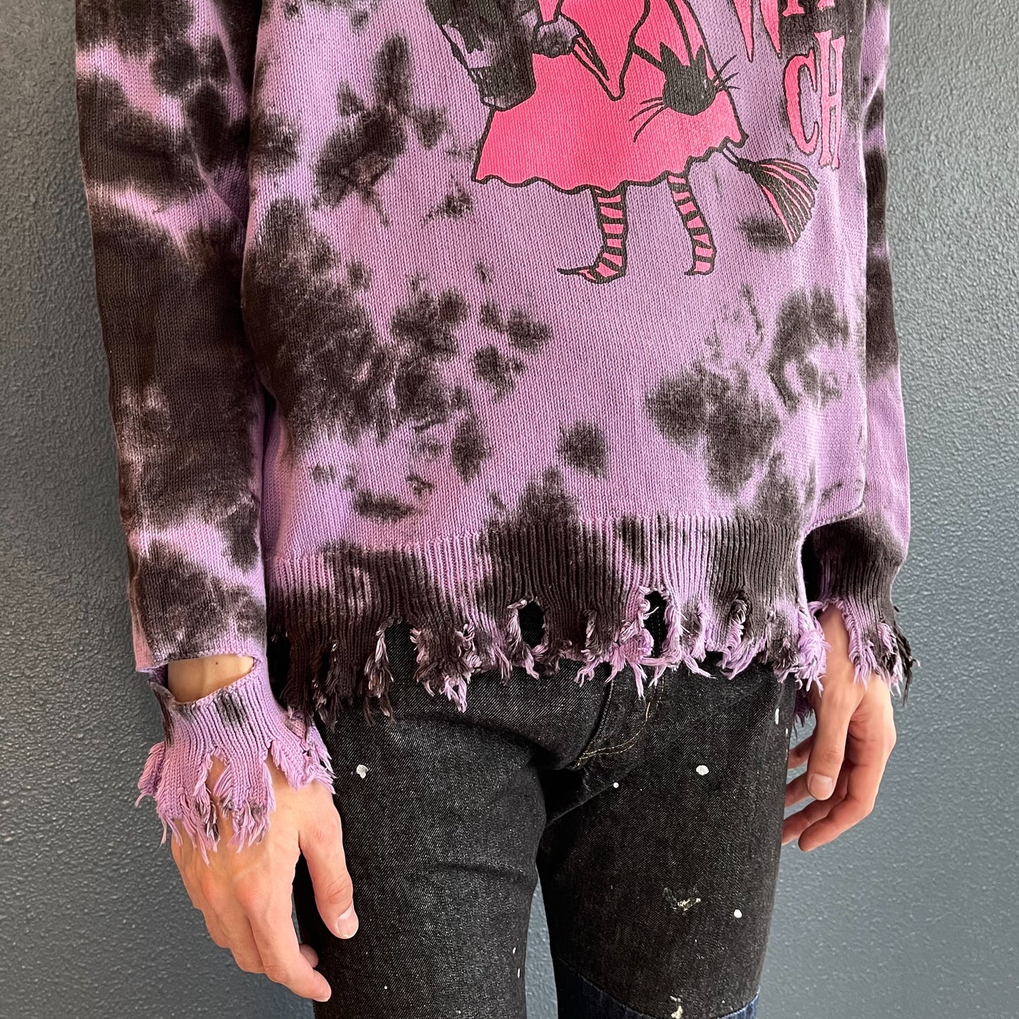 DESTROY PULLOVER KNIT THE LOVE WITCH PRINT / PURPLE / ダメージニット