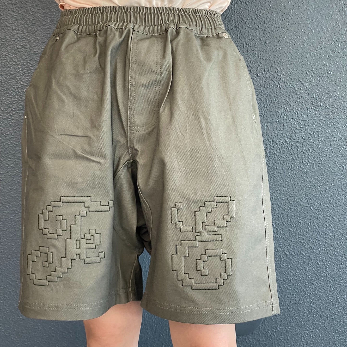 embroidery twill half pants / charcoal / 刺繍ツイルハーフパンツ