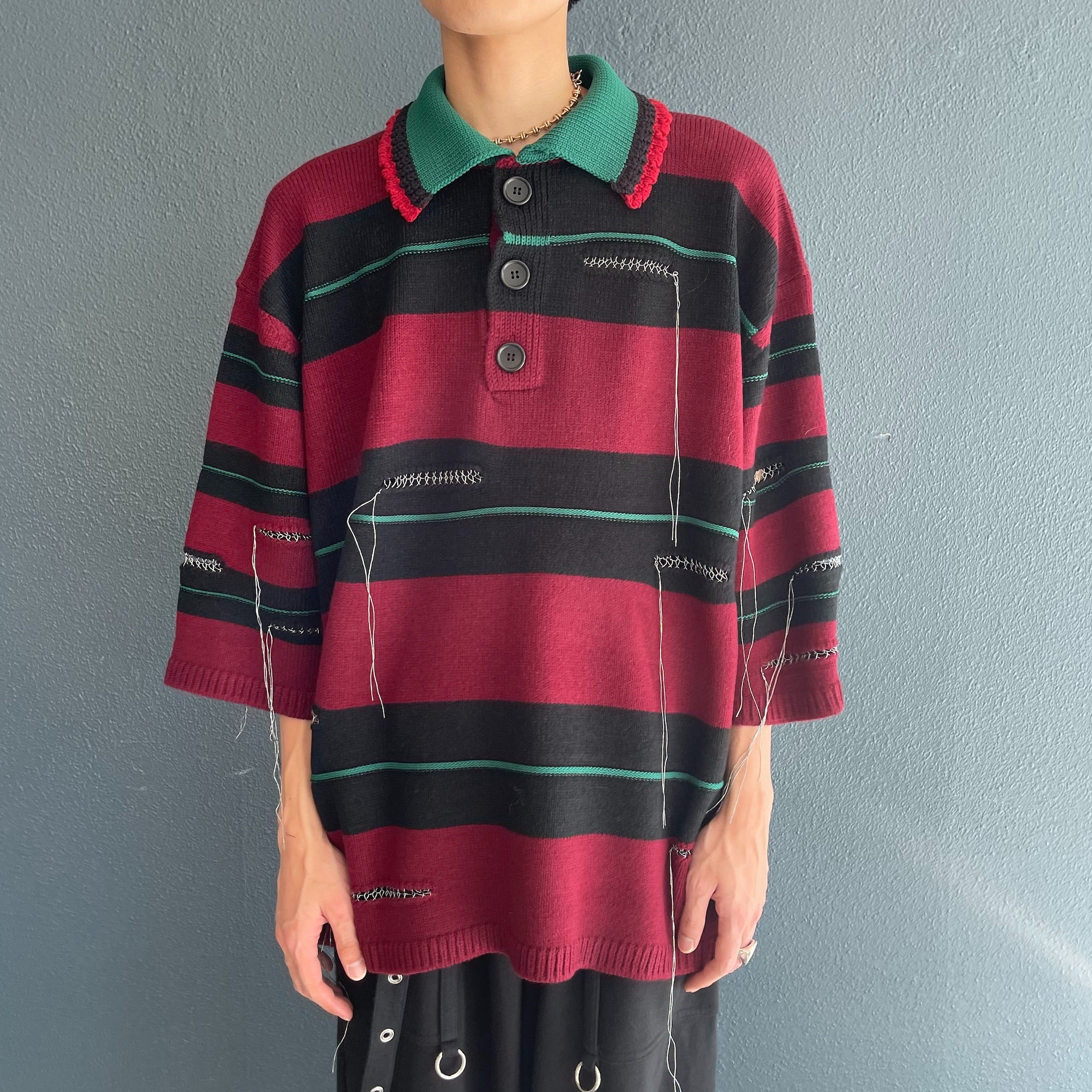 OVERSIZD BORDER POLO KNIT COLLAB WITH rurumu: / BLACK × DARK RED