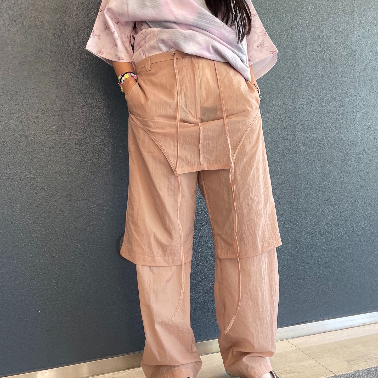 nylon flip layered pants / pink beige / ナイロンフリップレイヤードパンツ